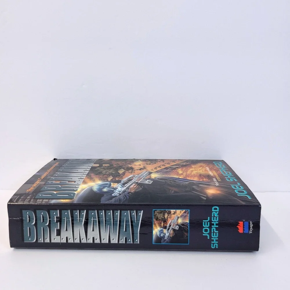 Breakaway Cassandra Kresnov Series Book 2 Joel Shepherd Sci-Fi Paperback